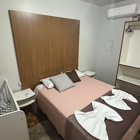 Residencial Dona Odila - Excelente Localizacao Apartment Foz do Iguacu Exterior photo