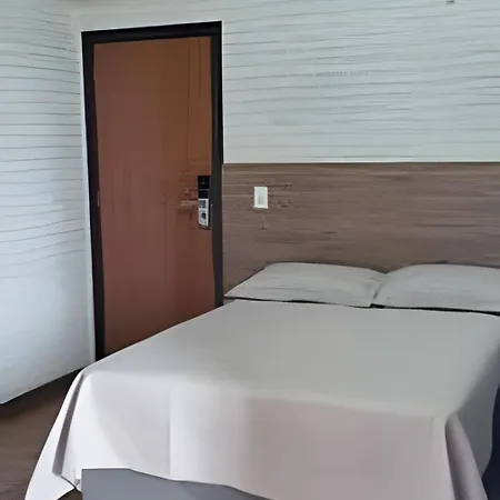 Residencial Dona Odila - Excelente Localizacao Apartment Foz do Iguacu Exterior photo