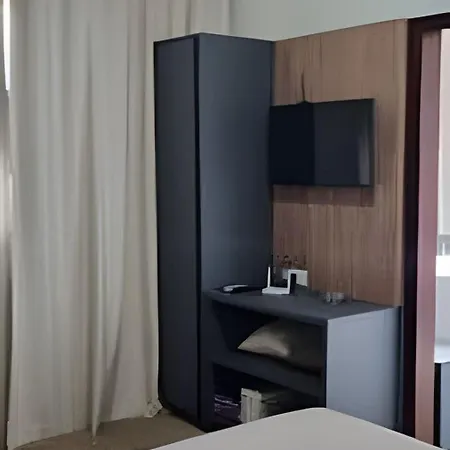 Residencial Dona Odila - Excelente Localizacao Apartment Foz do Iguacu Exterior photo